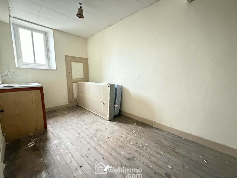 Maison - 128 m² - 7 pièces