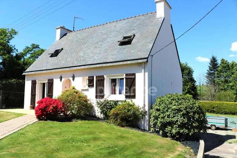 Maison - 96 m² - 5 pièces