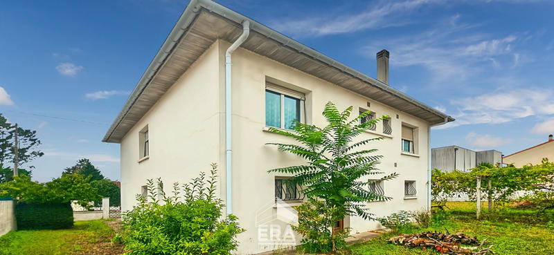 Maison - 90 m² - 5 pièces