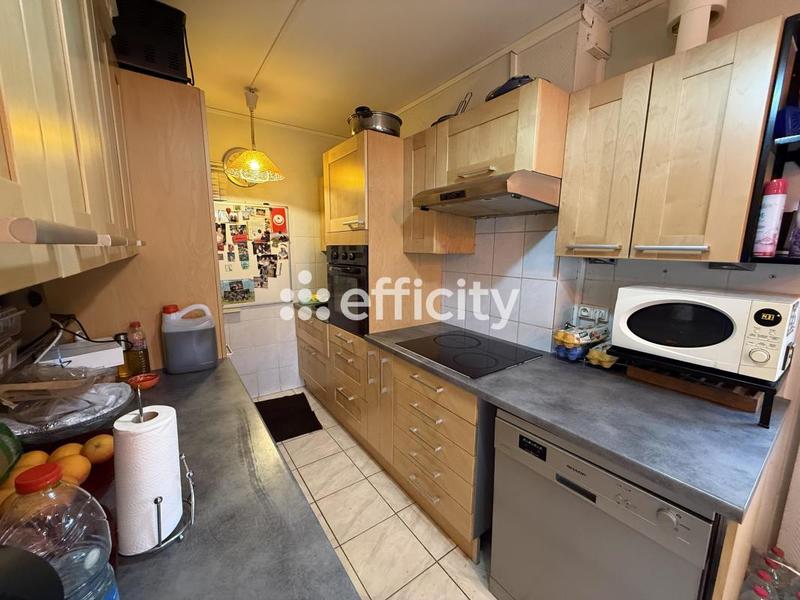 Appartement - 99 m² - 5 pièces