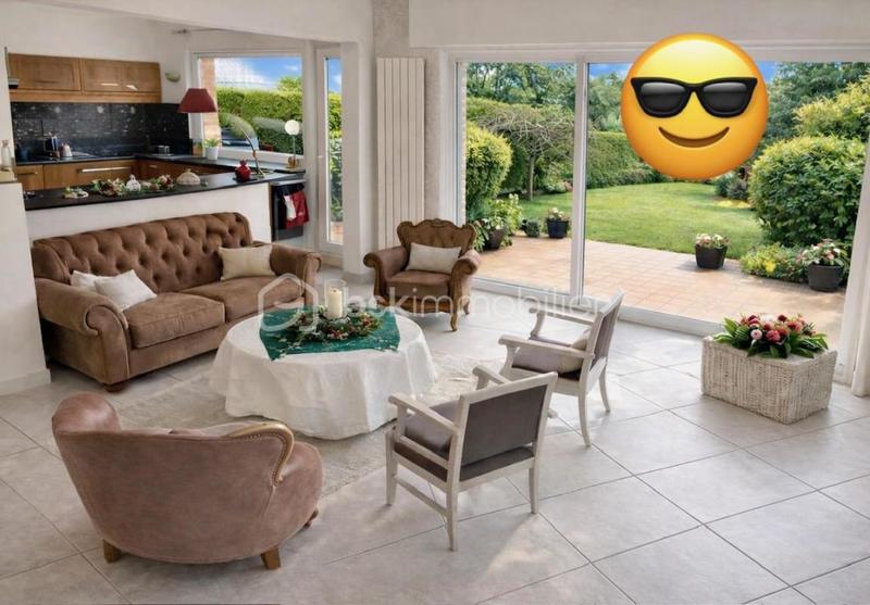 Maison - 230 m² - 7 pièces