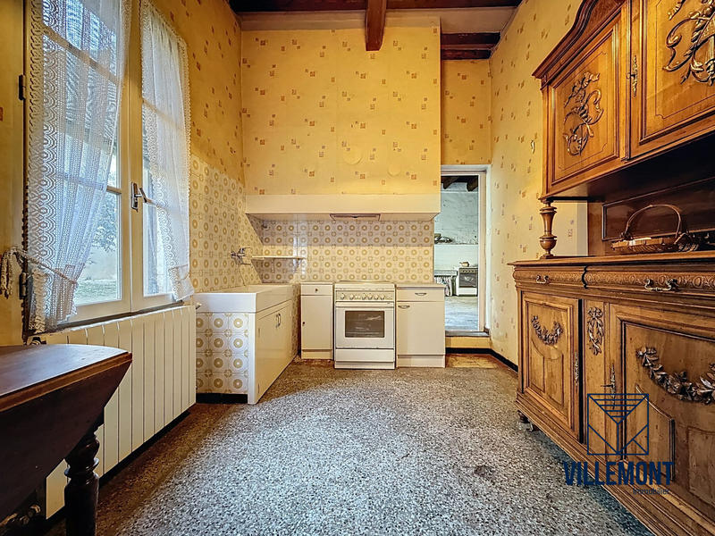 Maison ancienne - 222 m² - 3 pièces