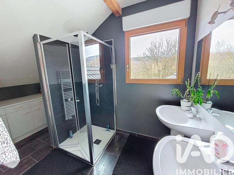 Maison - 165 m² - 8 pièces