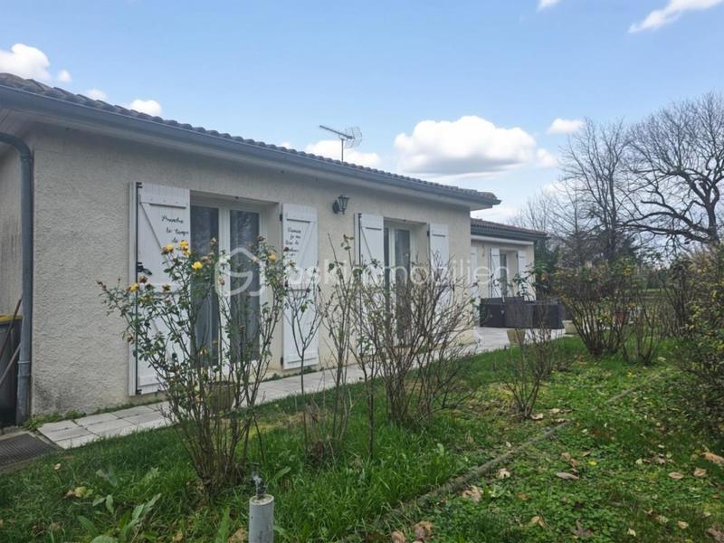 Maison traditionnelle - 110 m² - 5 pièces