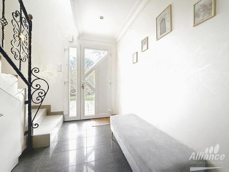 Maison - 140 m² - 6 pièces