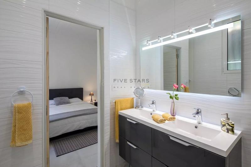 Villa - 230 m² - 6 pièces