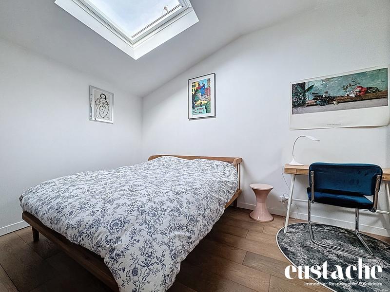 Appartement - 166 m² - 6 pièces