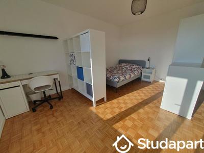 Chambre - 10 m² - 1 pièce