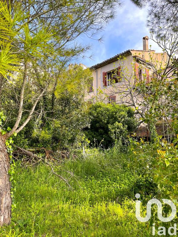 Maison de village - 250 m² - 12 pièces