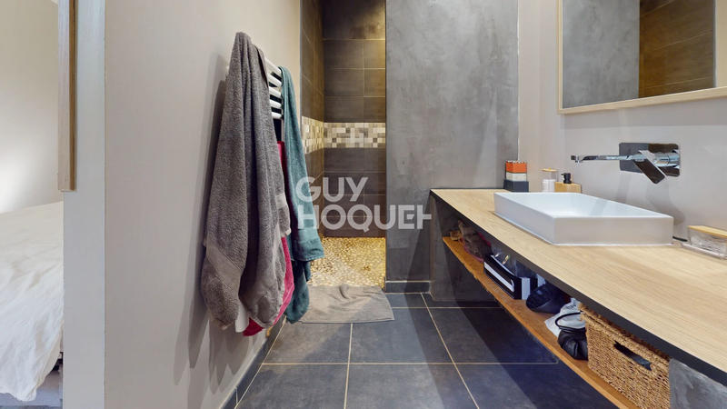 Maison - 121 m² - 5 pièces