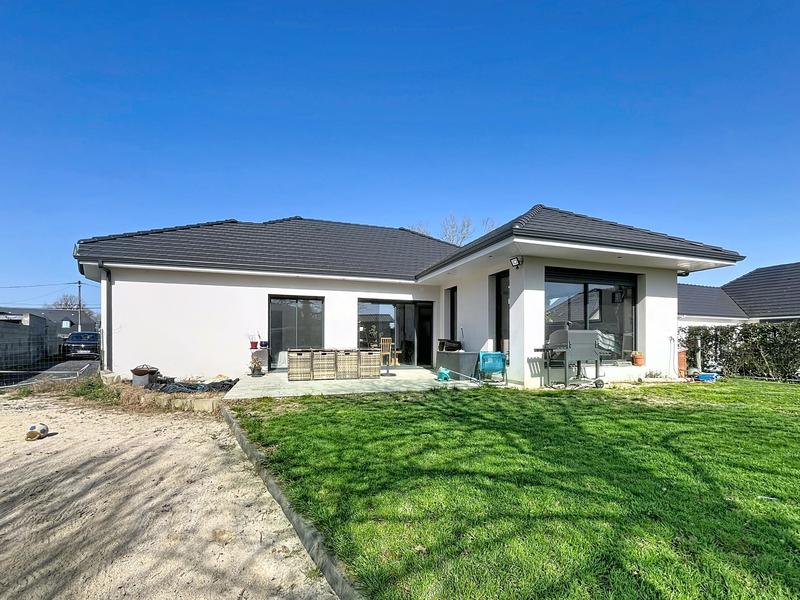 Maison contemporaine - 132 m² - 5 pièces