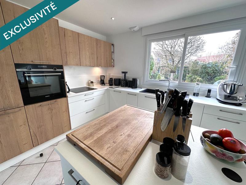 Maison - 178 m² - 8 pièces