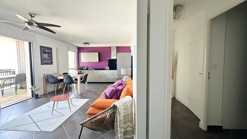 Appartement sur toit - 67 m² - 3 pièces