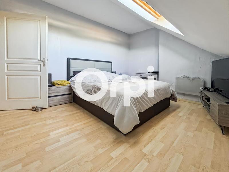 Immeuble - 210 m² - 5 pièces