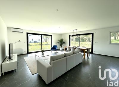 Maison - 123 m² - 5 pièces