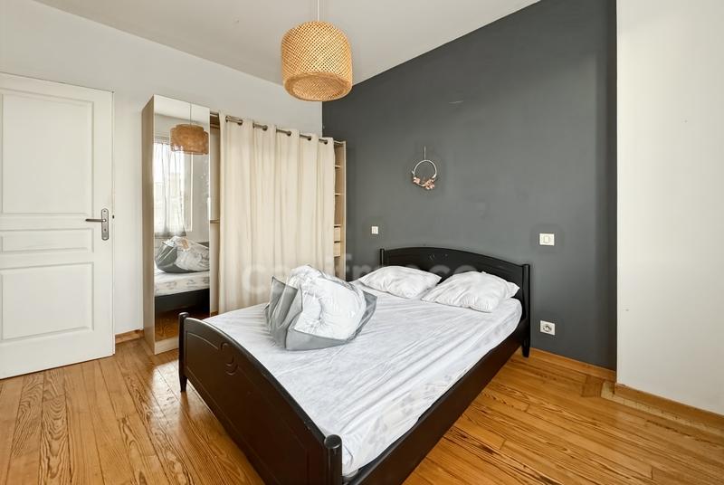 Appartement - 90 m² - 3 pièces