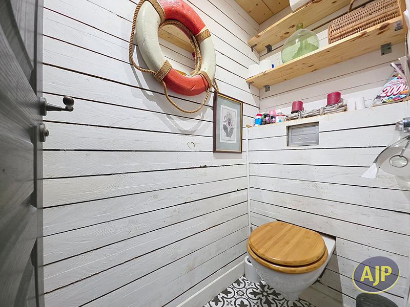 Maison - 174 m² - 7 pièces