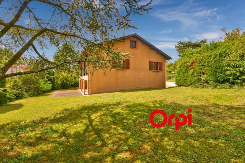 Villa - 237 m² - 5 pièces