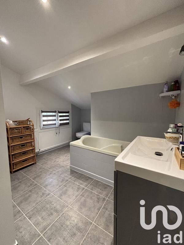 Maison - 122 m² - 6 pièces