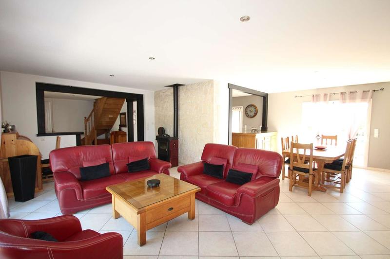 Maison - 165 m² - 6 pièces