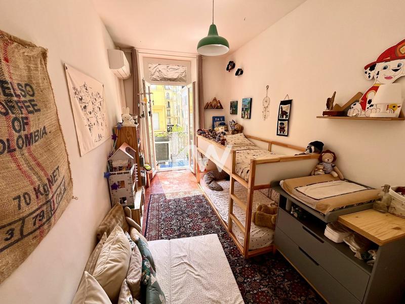 Appartement - 92 m² - 3 pièces