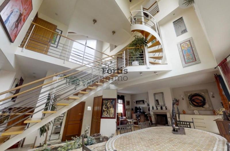 Maison d'architecte - 226 m² - 7 pièces