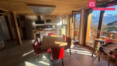 Appartement - 81 m² - 4 pièces