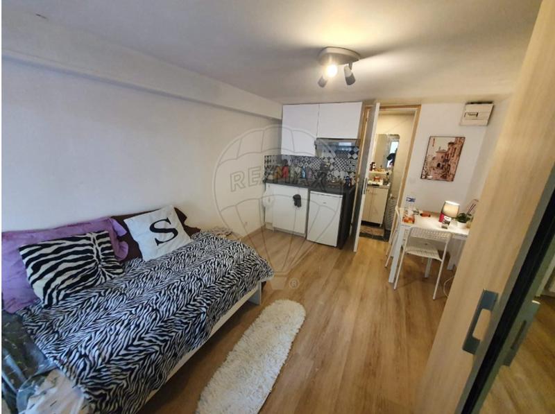 Immeuble - 100 m² - 7 pièces