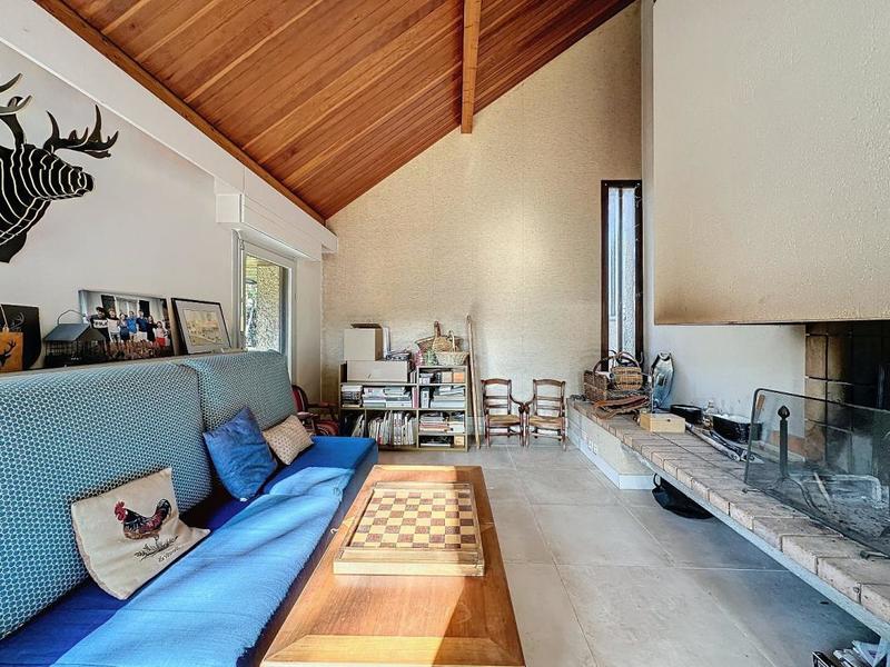 Maison d'architecte - 220 m² - 9 pièces