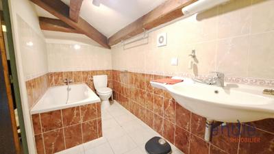 Maison - 180 m² - 5 pièces