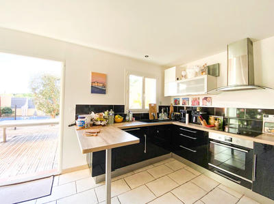 Maison - 93 m² - 4 pièces