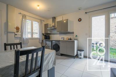 Maison - 80 m² - 4 pièces