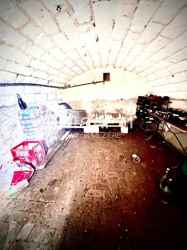 Maison - 180 m² - 11 pièces