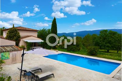 Maison - 180 m² - 6 pièces