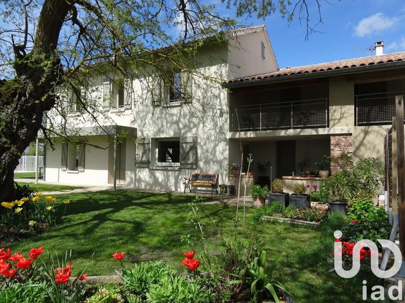 Maison - 354 m² - 14 pièces