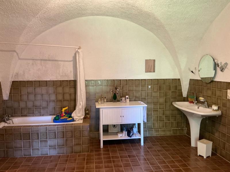 Maison - 225 m² - 9 pièces