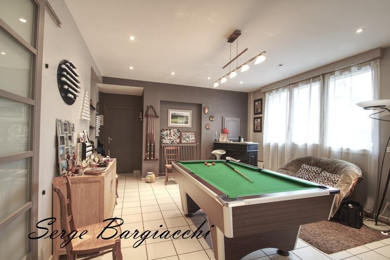 Maison - 336 m² - 12 pièces