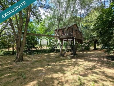 Maison - 280 m² - 9 pièces