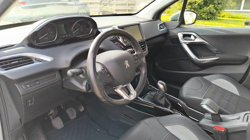 Peugeot 2008 1.2 PureTech 110 Allure