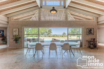 Maison contemporaine - 227 m² - 7 pièces