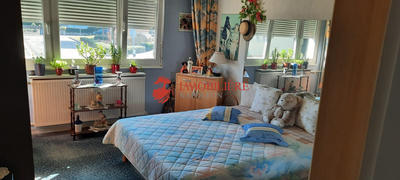 Appartement - 84 m² - 3 pièces