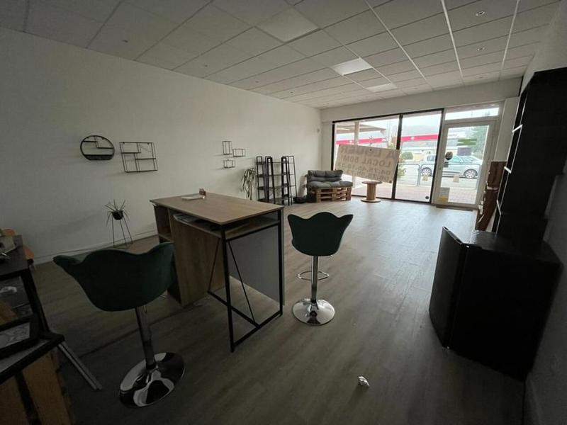 Bureau - 50 m² - 2 pièces