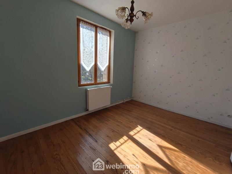 Maison - 180 m² - 8 pièces