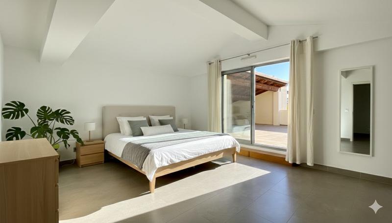 Duplex - 215 m² - 5 pièces