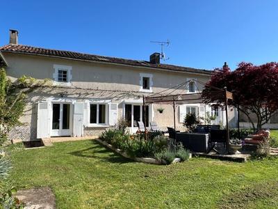 Maison ancienne - 185 m² - 5 pièces