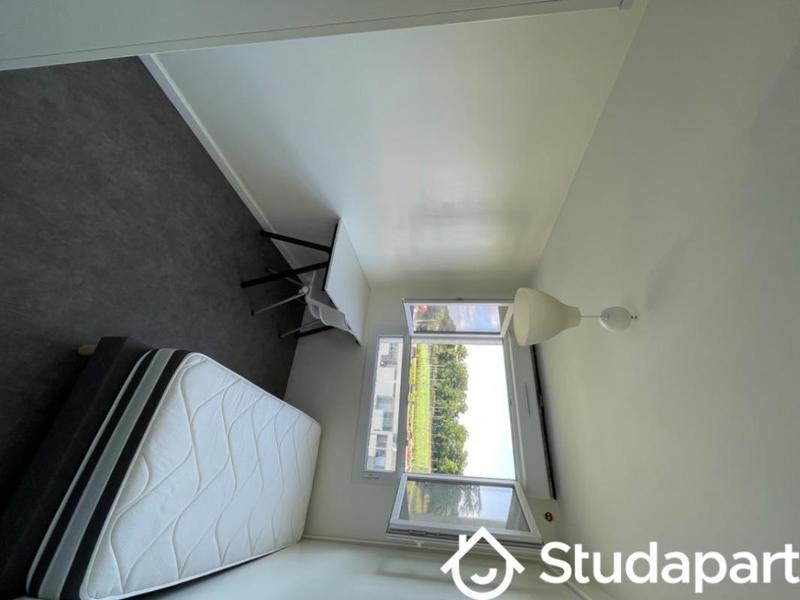 Chambre - 12 m² - 1 pièce