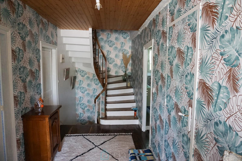 Maison - 220 m² - 8 pièces