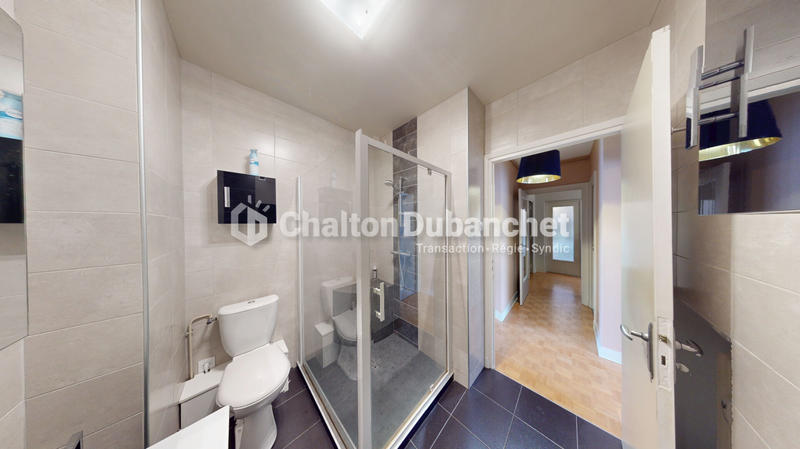 Appartement - 100 m² - 4 pièces