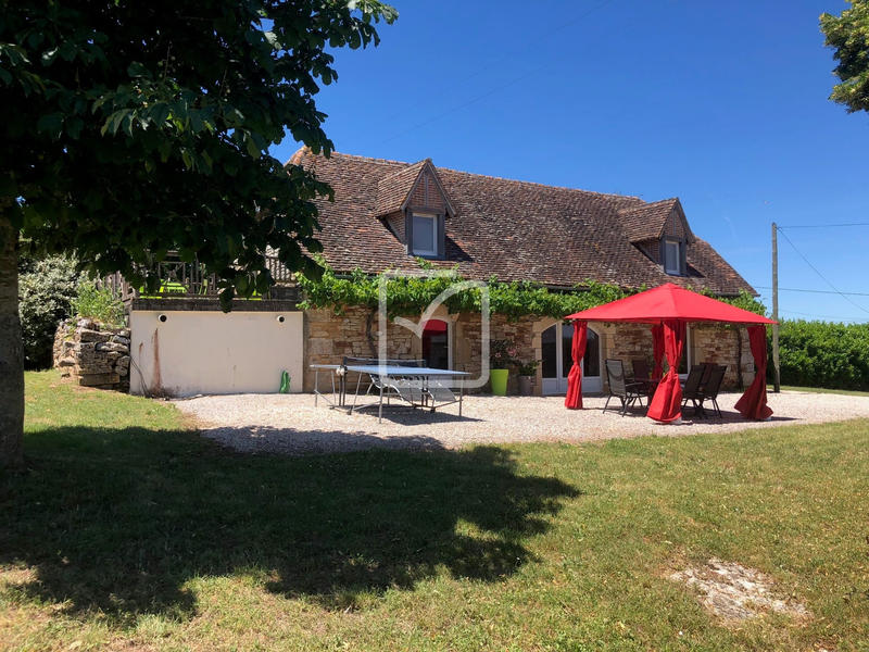 Propriété - 314 m² - 12 pièces