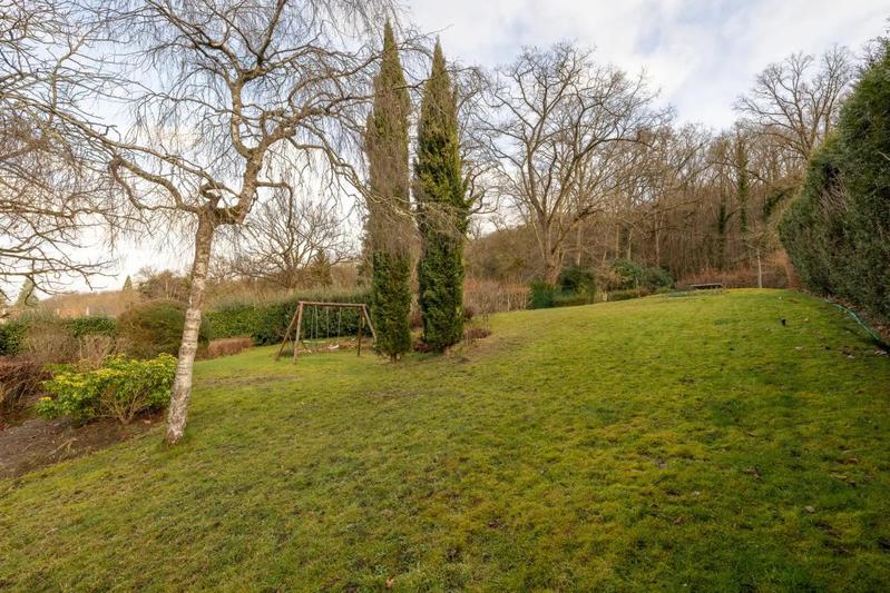 Maison - 212 m² - 9 pièces